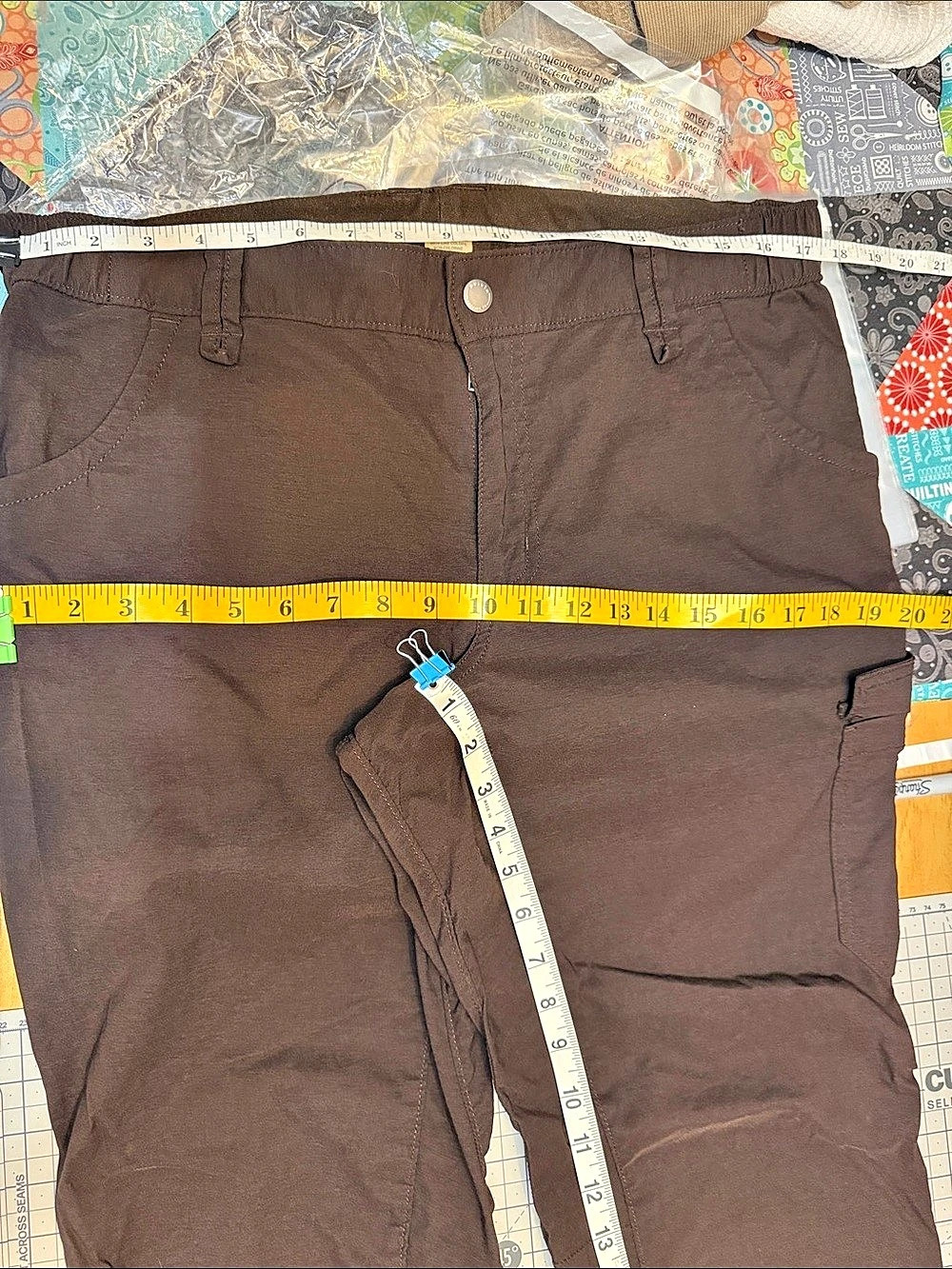 Duluth Trading Flexpedition bootcut Brown Cargo Pants 14/33 - Picture 5 of 7